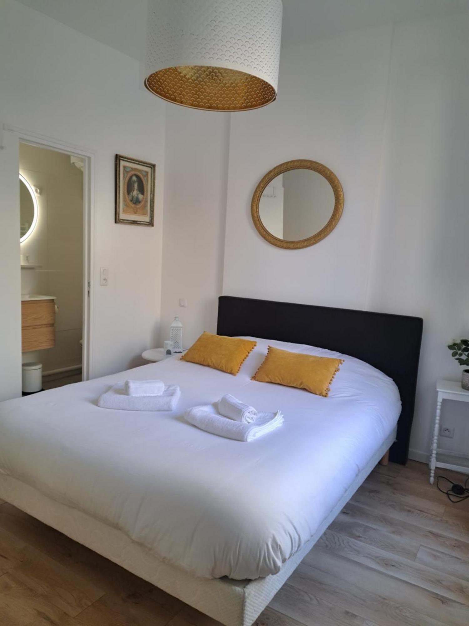 Agreable 2 Pieces - Rue Du Vieux Versailles Ngoại thất bức ảnh